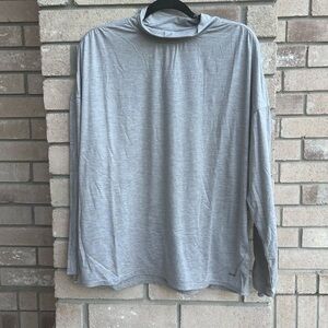 NWOT Zuda  Mock Neck Gray Long Sleeve Active Top with Cinching on sleeve